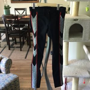 Cool Rag&Bone skinny embroidered jeans. 26x28